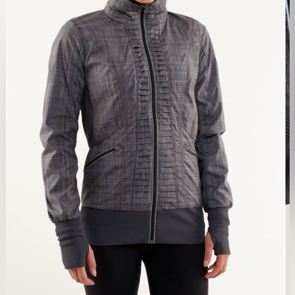 Lululemon Run: Back On Track Jacket - Picture 1 of 12